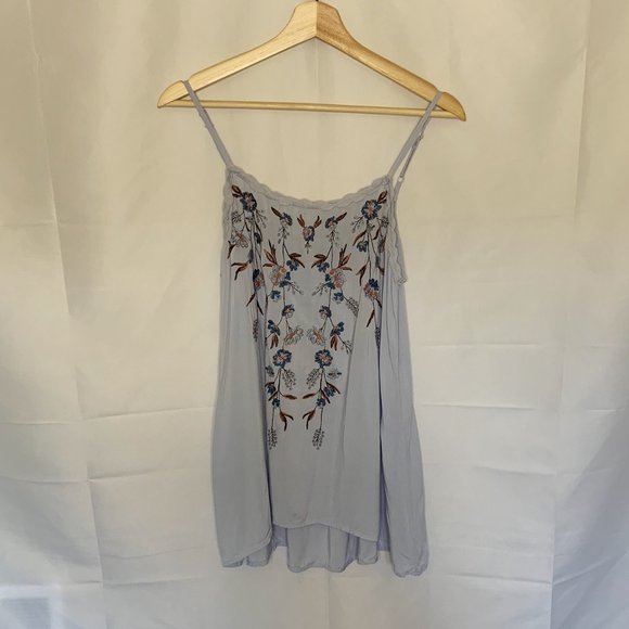 Knox Rose Periwinkle Embroidered Tank Top Size S - Picture 2 of 5